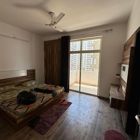 Visitor Stop Greater Noida Εξωτερικό φωτογραφία